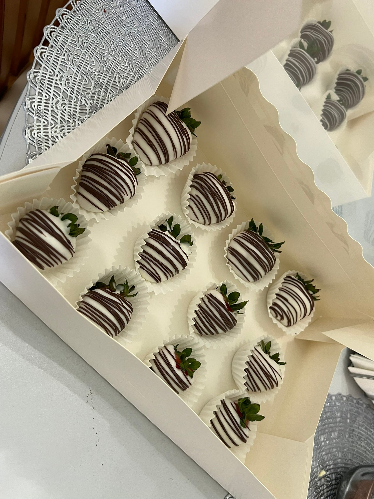 Chocolate Strawberries (Dozen)