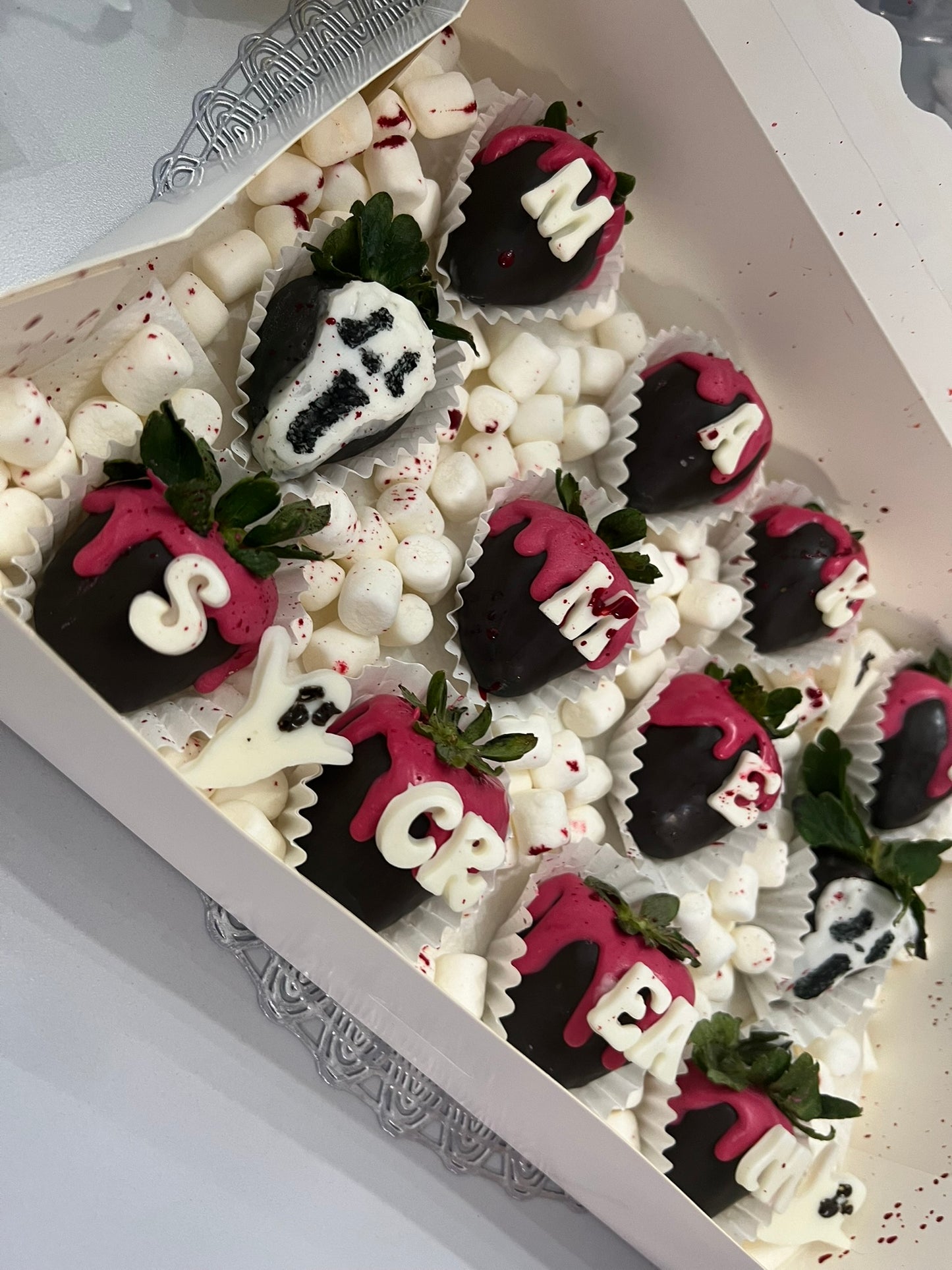 Chocolate Strawberries (Dozen)